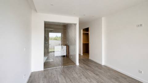 Moradia Nova T3+1 / Jardim/ Churrasqueira / Boa Vista / Leiria