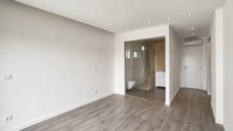 Moradia Nova T3+1 / Jardim/ Churrasqueira / Boa Vista / Leiria