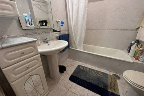 Apartamento T2 / Garagem / Varanda / Gândara dos Olivais / Leiria