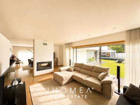 Moradia T3+2 com Piscina | Eixo, Aveiro
