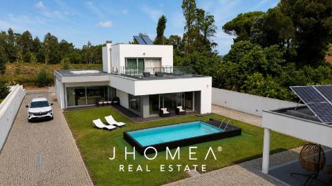 Moradia T3+2 com Piscina | Eixo, Aveiro