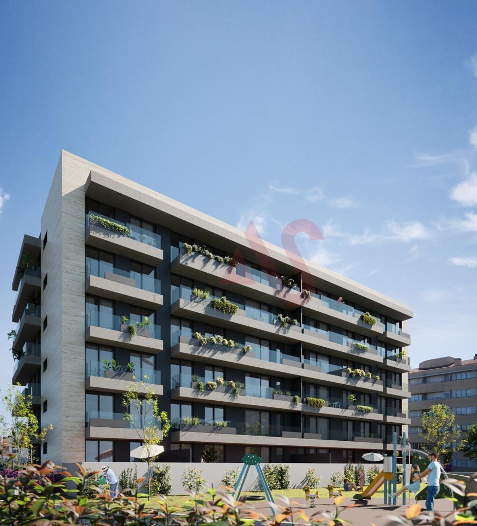 Apartamento T3 no "Empreendimento Santa Marinha" em Gaia, Porto.
