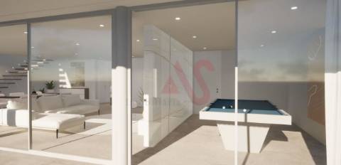Moradia Geminada de Luxo T4 em construção no Arco da Calheta, Madeira