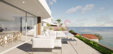 Moradia Geminada de Luxo T4 em construção no Arco da Calheta, Madeira