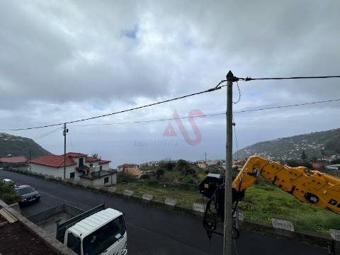 Moradia T3 Geminada no Arco da Calheta, Madeira