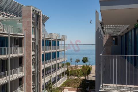Apartamento T2 NOVOS desde 915.000€ no Empreendimento Prata Riverside Village