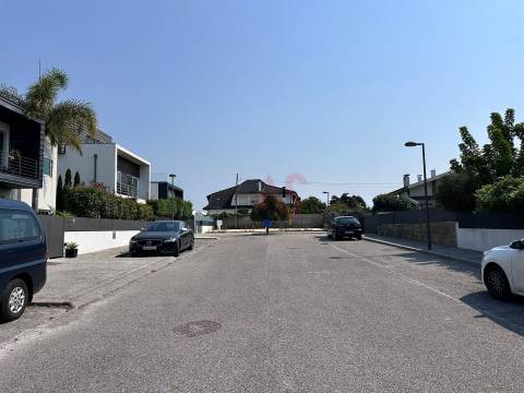 Terreno para construção com 365,50 m2  em Aradas, Aveiro