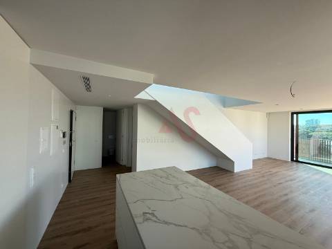 Apartamento T4 DUPLEX NOVO no Edifício ELSA Fonte Nova em Aveiro