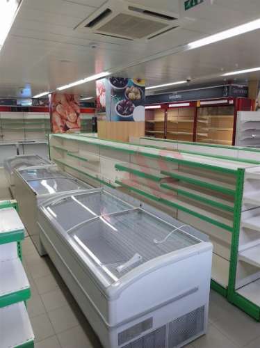 Espaço Comercial de 240 m² na Cova da Piedade, Almada