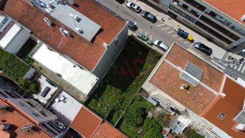 Terreno Urbano para Construção com 183,69 m² na Encosta do Sol (Brandoa), Amadora