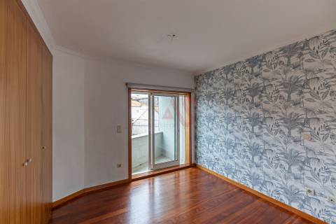 Moradia T3 de LUXO a poucos minutos do Centro de Matosinhos – Espaço, Conforto e Localização!