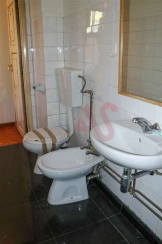 Apartamento T4 + 1 Duplex para Restauro | Foz do Douro | 132 m² |