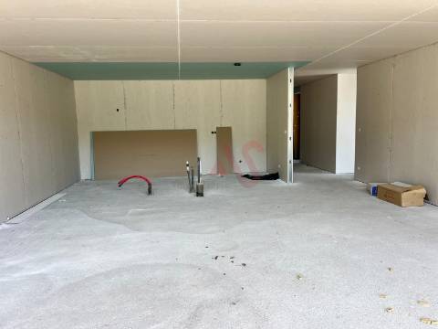 Moradia Térrea T3 com Piscina | Nova | Leitões, Guimarães