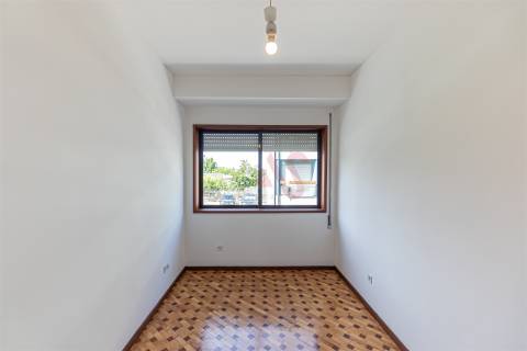 Apartamento T3 Totalmente Renovado em Paranhos, Porto