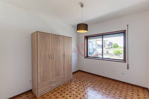 Apartamento T3 Totalmente Renovado em Paranhos, Porto