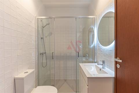 Apartamento T3 Totalmente Renovado em Paranhos, Porto
