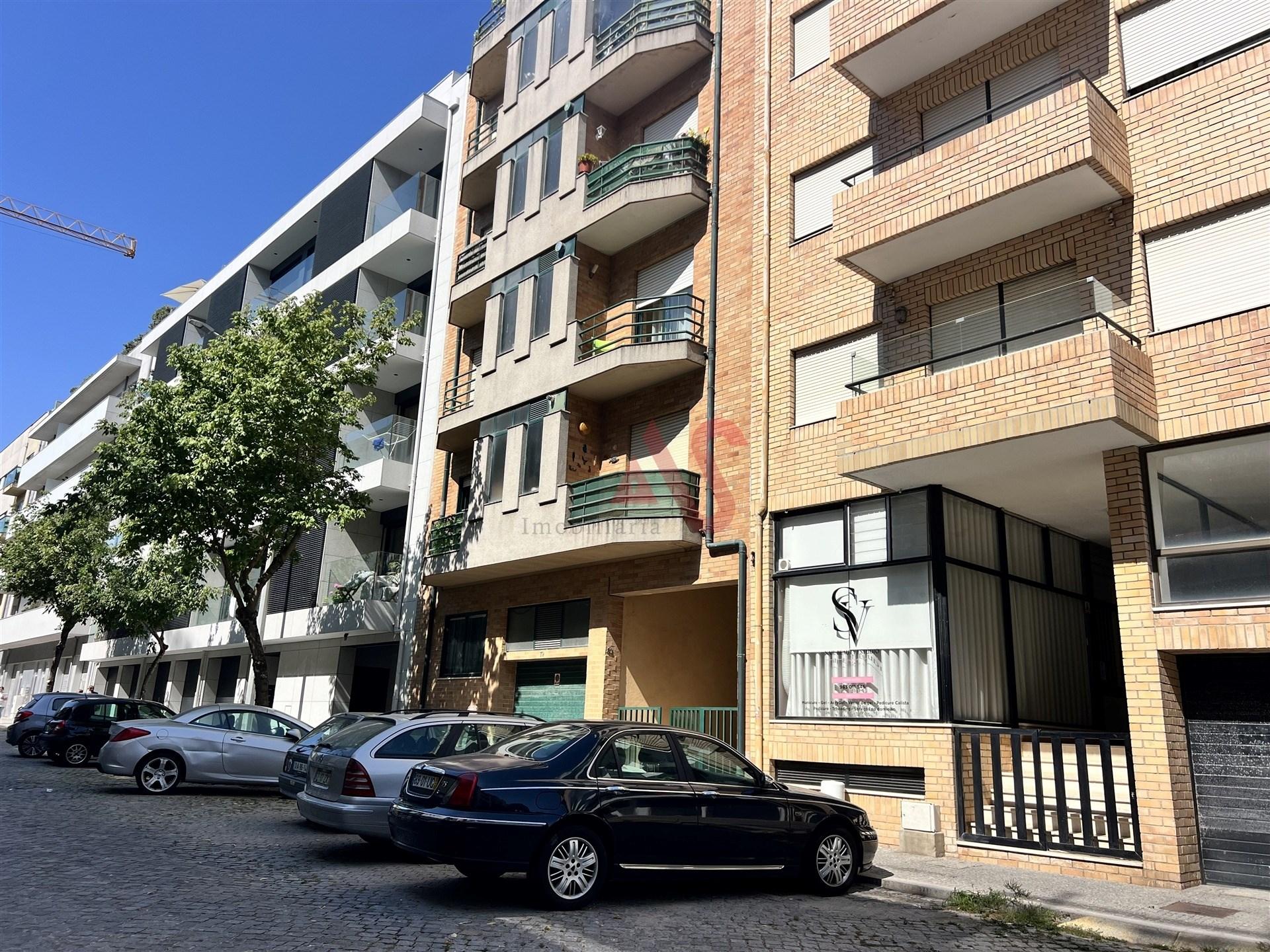 T1+1 no Centro de Matosinhos, com Varanda