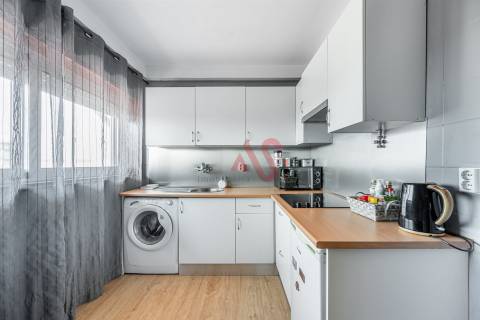 Apartamento T1 Renovado | Mobilado e Equipado | São Mamede de Infesta