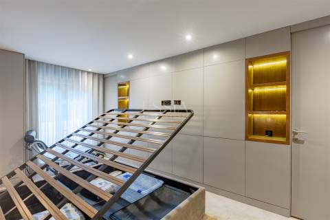 T3 Triplex na Foz do Douro com Piscina e Garagem