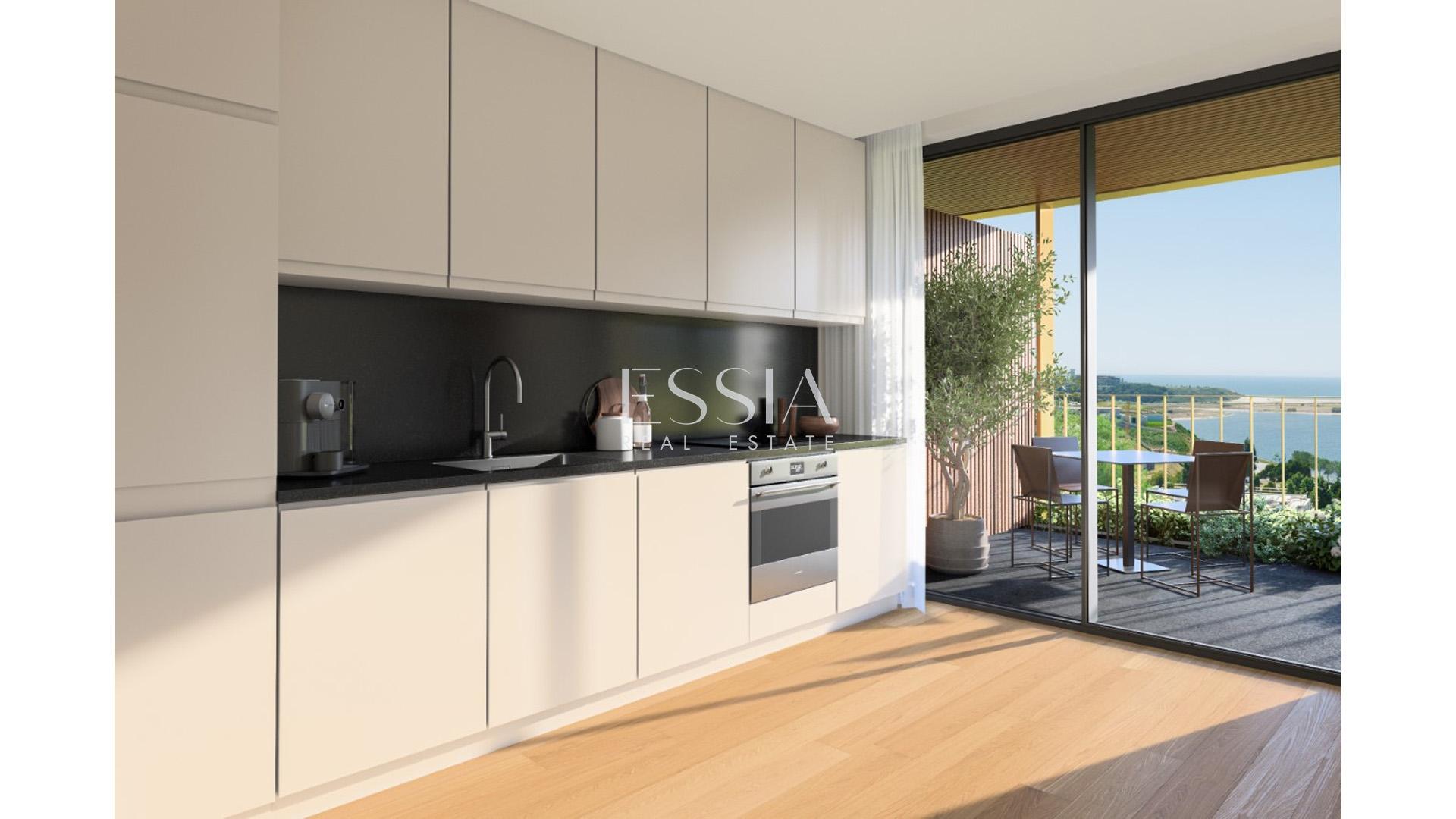 Apartamento T4 com Varanda no Marina Douro