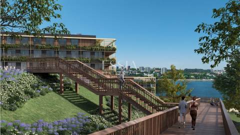 Apartamento T3 com Varanda e Vista Rio no Marina Douro