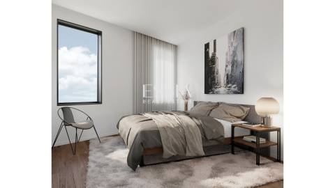 Apartamento T1 com Varanda próximo do Palácio de Cristal