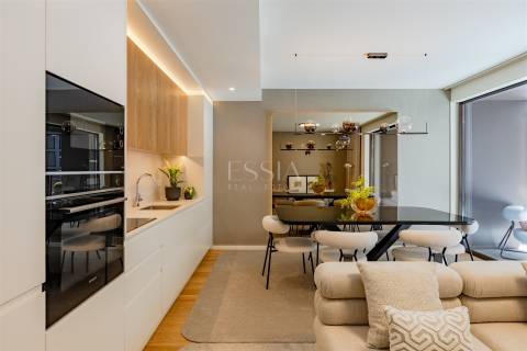 Apartamento T3 com Terraço de 91m2 nos Jardins D`Arrábida em Vila Nova de Gaia