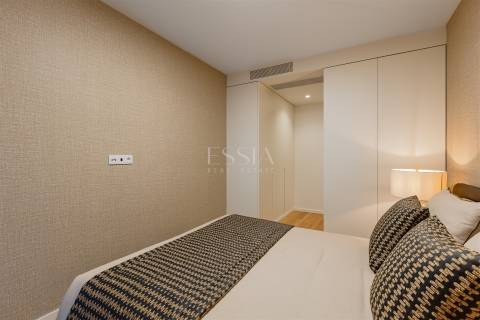 Apartamento T3 com Terraço de 91m2 nos Jardins D`Arrábida em Vila Nova de Gaia