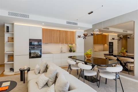 Apartamento T3 com Terraço de 30m2 nos Jardins D`Arrábida em Vila Nova de Gaia