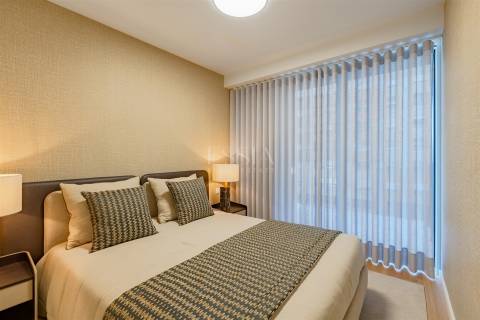 Apartamento T3 com Terraço de 30m2 nos Jardins D`Arrábida em Vila Nova de Gaia