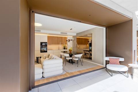 Apartamento T3 com Terraço de 75m2 nos Jardins D`Arrábida em Vila Nova de Gaia