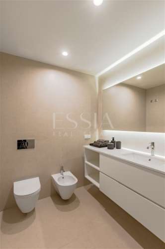 Apartamento T3 com Terraço de 75m2 nos Jardins D`Arrábida em Vila Nova de Gaia