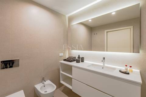 Apartamento T3 com 2 Varandas nos Jardins D`Arrábida em Vila Nova de Gaia