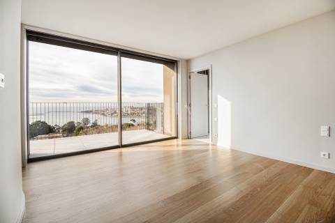 Apartamento T3 aos Jardins da Arrábida com Terraço de 94m2