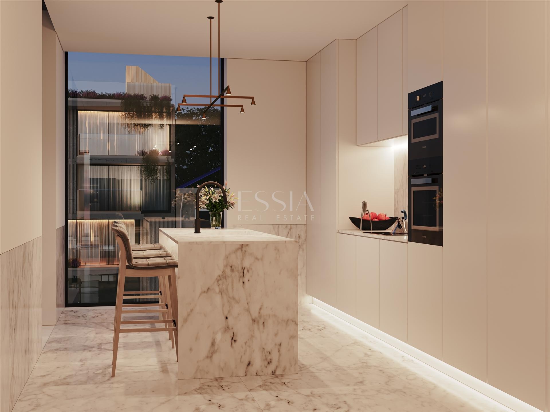 Apartamento T2 com 3 Varandas e Garagem  - 2ª Linha de Mar na Foz do Douro
