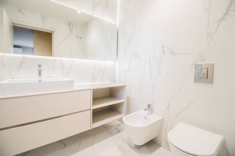 Apartamento T4 aos Jardins da Arrábida com Varanda 16 m2
