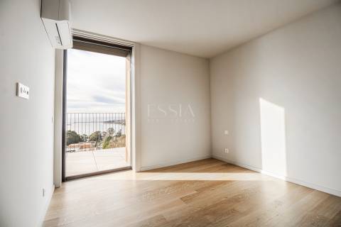 Apartamento T4 aos Jardins da Arrábida com Varanda 16 m2