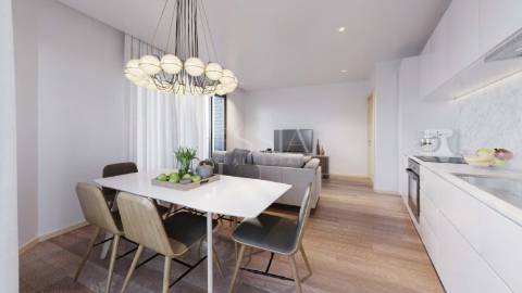 Apartamento T2 com Varanda e Garagem junto ao Jardim Paulo Vallada