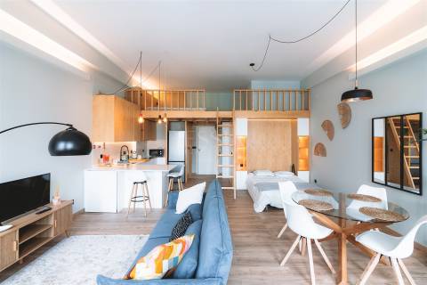 Loft T1 em Mezzanine Mobilado e Equipado | com Licença AL  - Centro do Porto