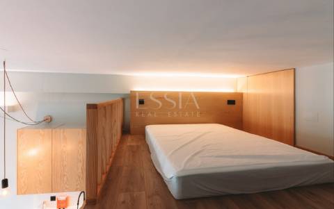 Loft T1 em Mezzanine Mobilado e Equipado | com Licença AL  - Centro do Porto