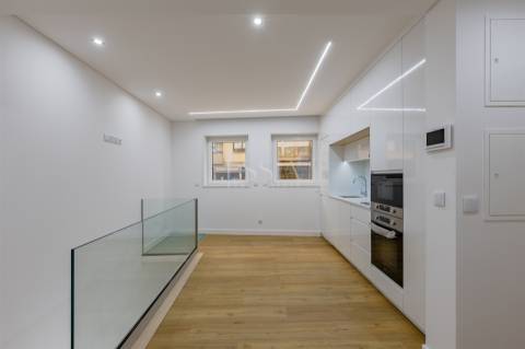 Estúdio/Apartamento TO Duplex | Centro da Baixa do Porto