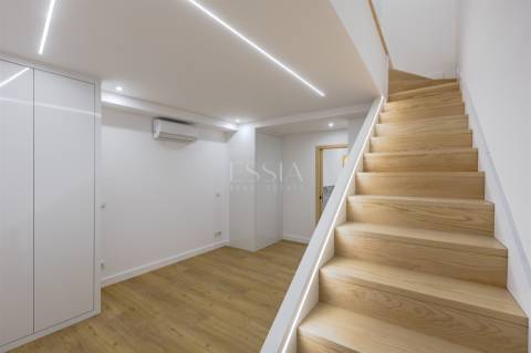 Estúdio/Apartamento TO Duplex | Centro da Baixa do Porto