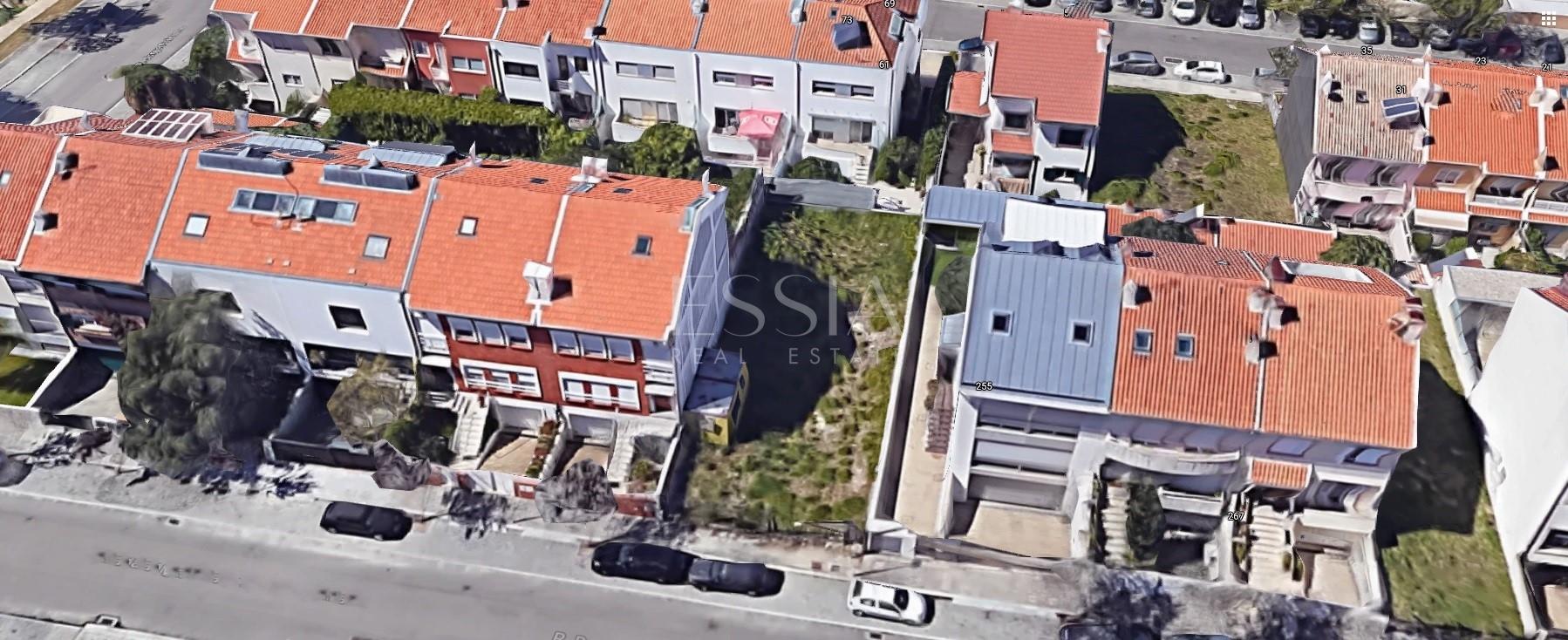 Terreno | Construção de Moradia de 3 frentes em Matosinhos