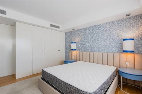 Apartamento T1 Mobilado com Terraço e Vista Mar na Foz