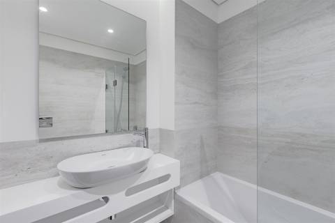 Apartamento T3 Renovado com Varandas na Avenida da Boavista