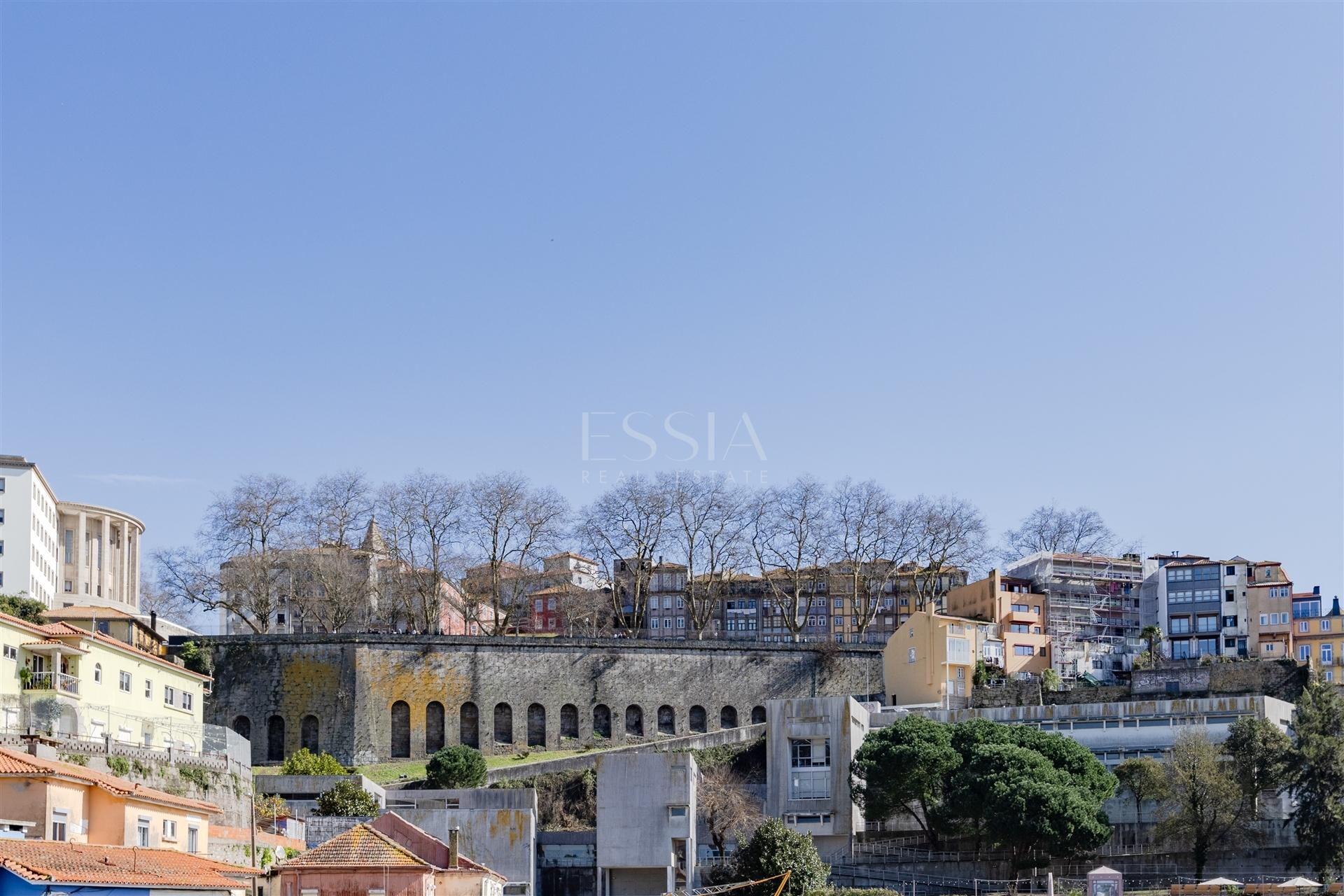 Apartamento T1 com Vista Rio na Alfândega do Porto
