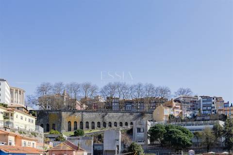 Apartamento T1 com Vista Rio na Alfândega do Porto