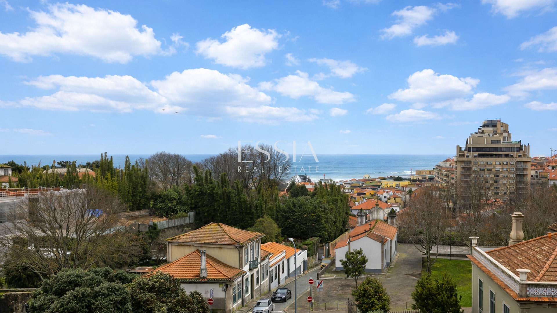 Penthouse T4+1 com Terraço e Vista Mar na Foz do Douro