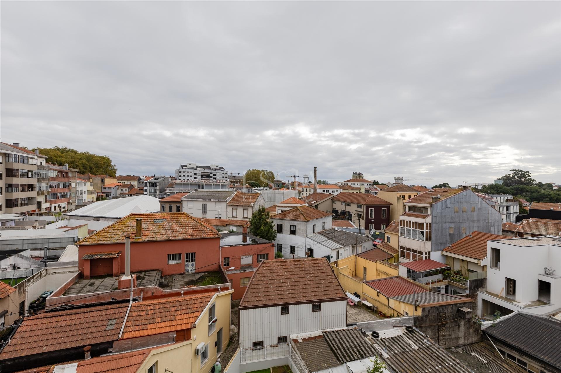 Apartamento T2 com Terraço | Centro da Baixa do Porto