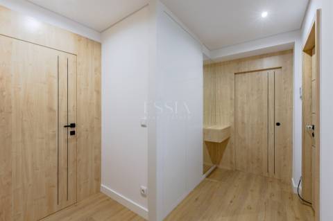 Apartamento T2 com Terraço | Centro da Baixa do Porto